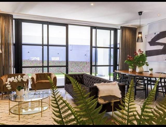 2 BEDROOM APARTMENT FOR SALE IN BRYANSTON